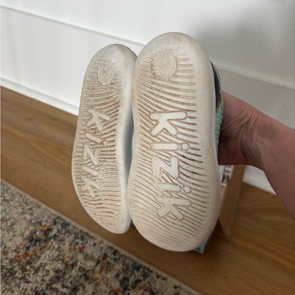 Kizik Anaheim Freeze Tag Sneakers Size 11C - Picture 5 of 6